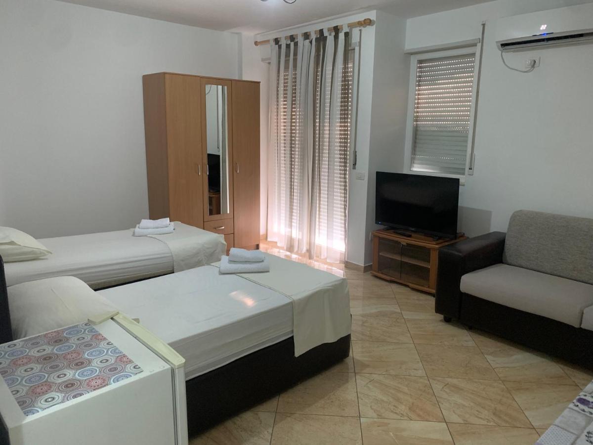 Kokomani 2 Appartement Durrës Buitenkant foto