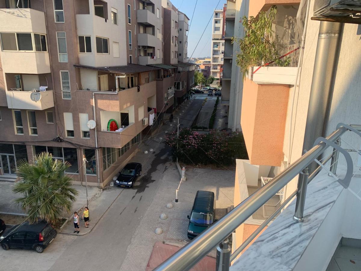 Kokomani 2 Appartement Durrës Buitenkant foto